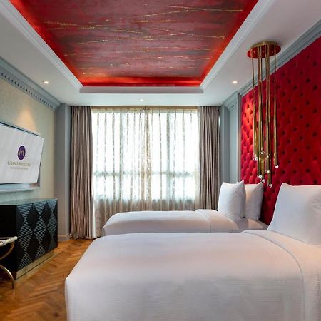 Grand Mercure Yangon Golden Empire Exterior photo