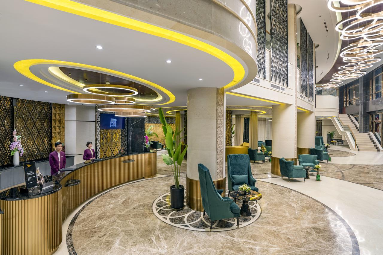 Grand Mercure Yangon Golden Empire Exterior photo