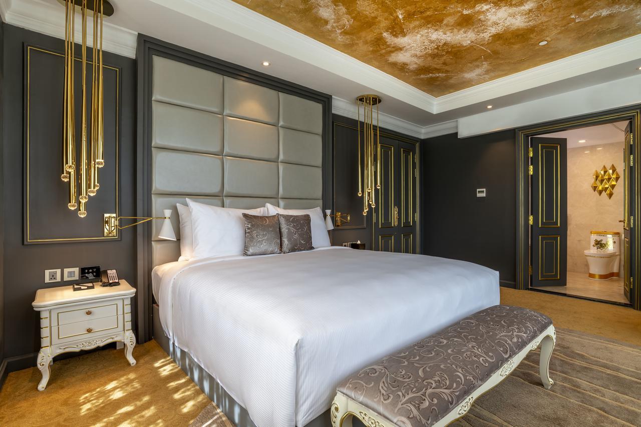 Grand Mercure Yangon Golden Empire Exterior photo