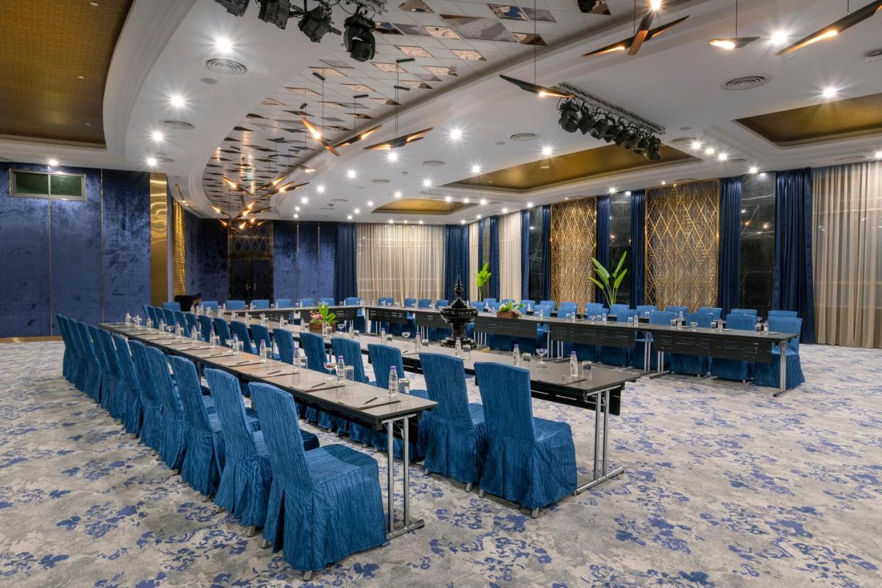 Grand Mercure Yangon Golden Empire Exterior photo
