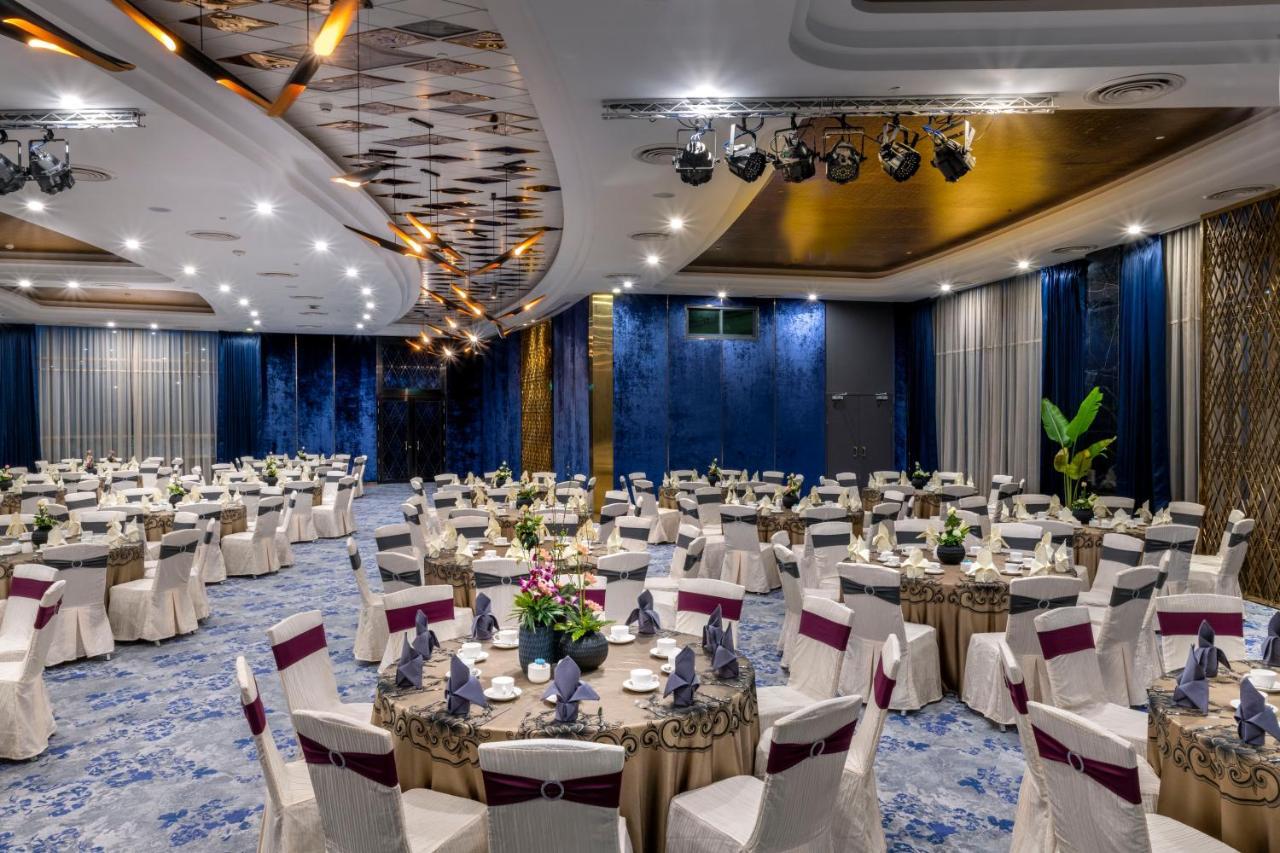 Grand Mercure Yangon Golden Empire Exterior photo